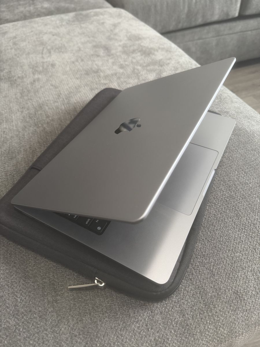 Macbook M1 Pro 2021 14 Inch Screen