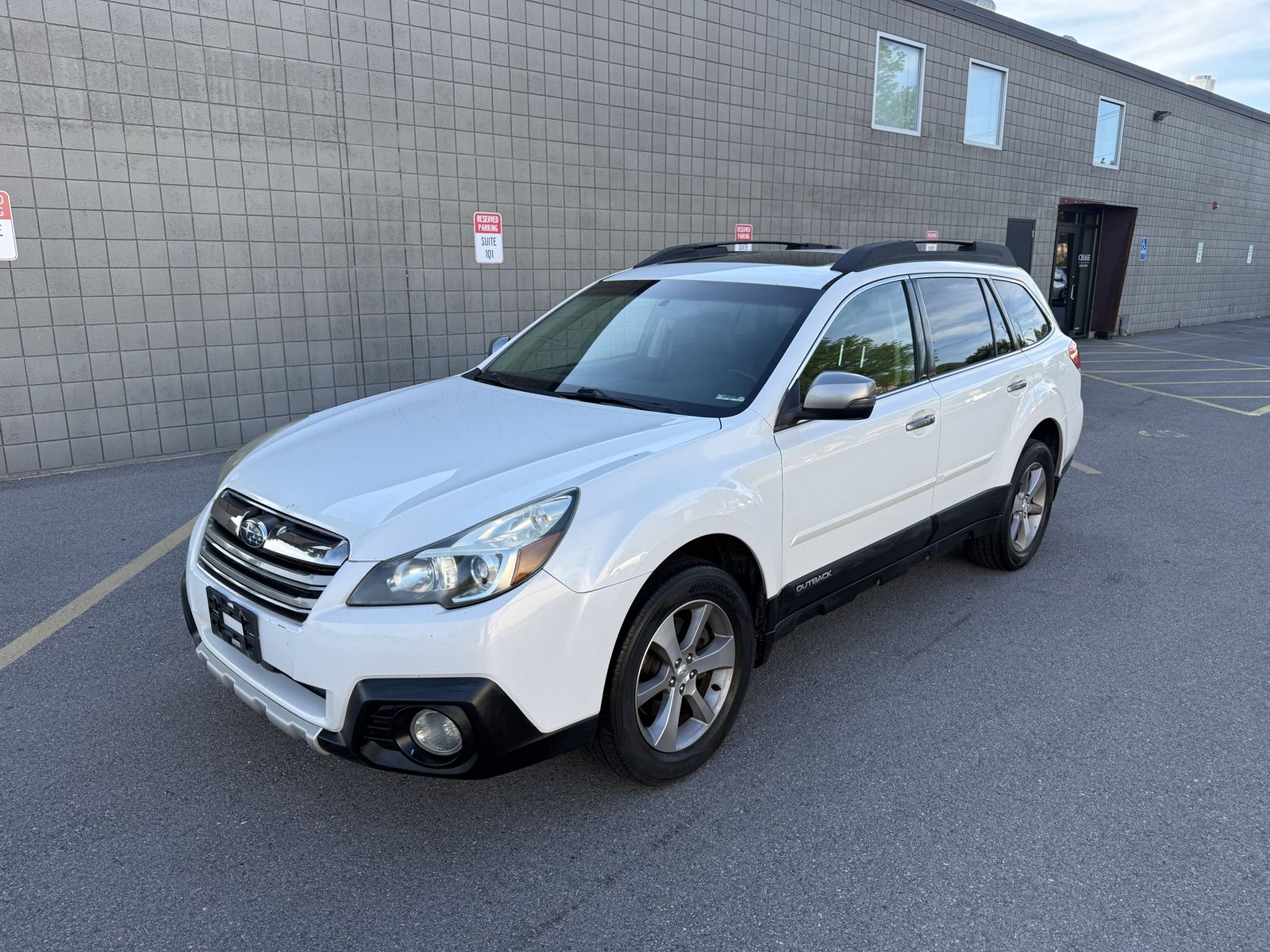 2013 Subaru Outback 3.6R Limited Pwr Moon/Nav