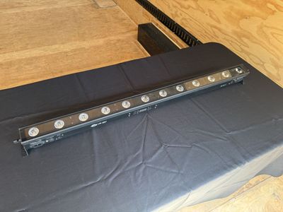 ADJ UB 12H - LED Light Bar (x8)