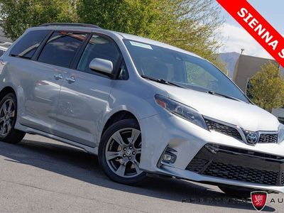 2020 TOYOTA SIENNA SE 8-Passenger