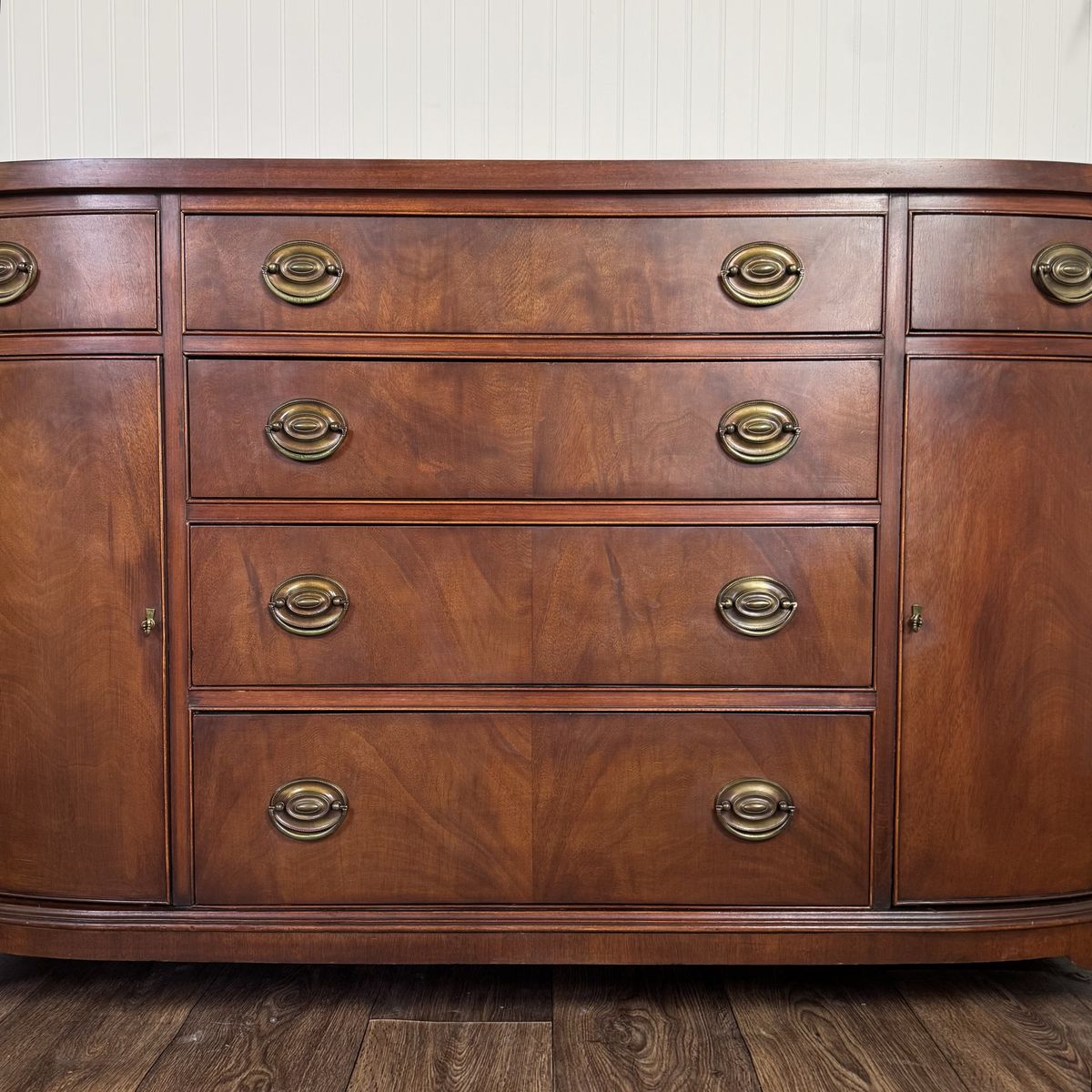 Main image 3