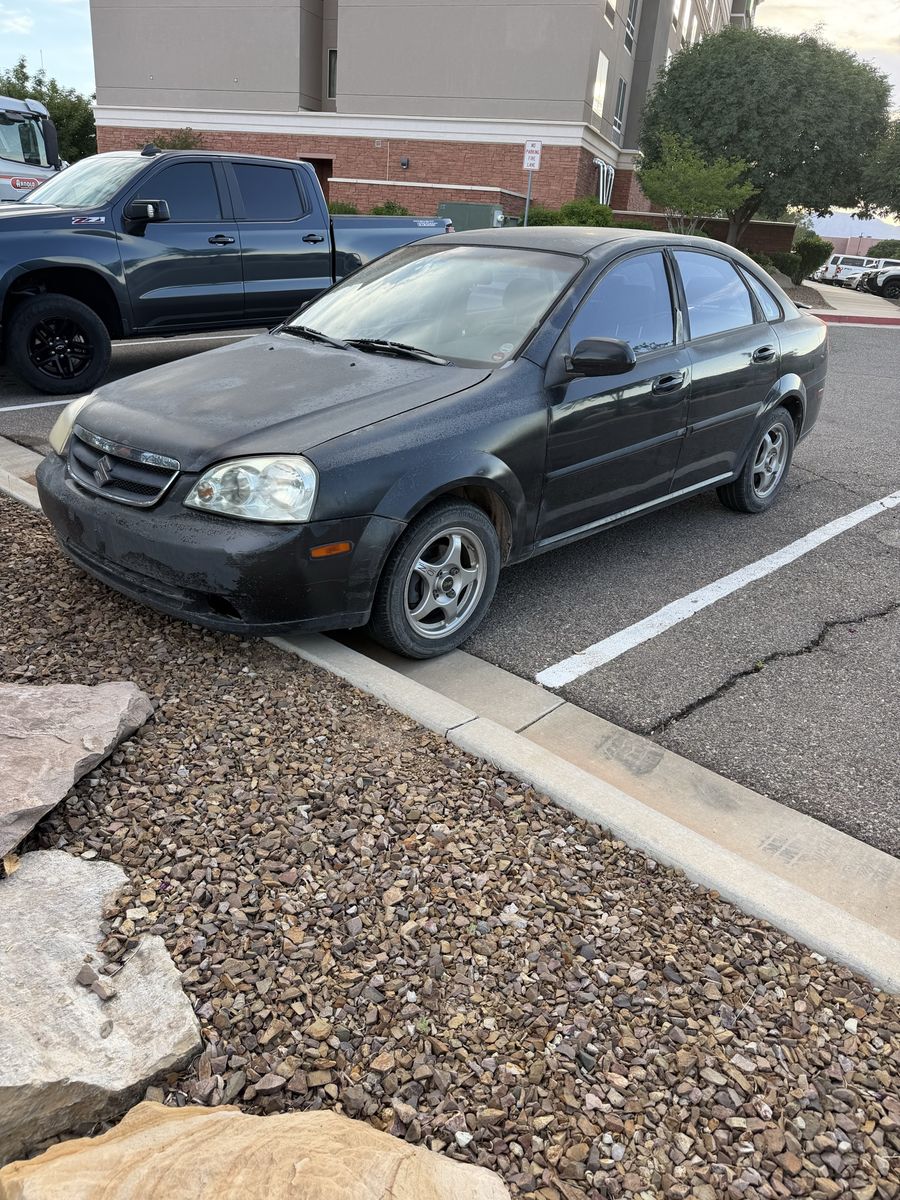 2006 Suzuki Forenza 