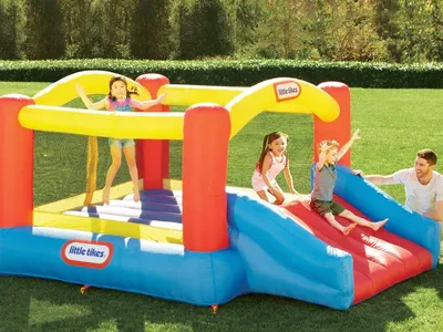 Age 3-8 Bounce House