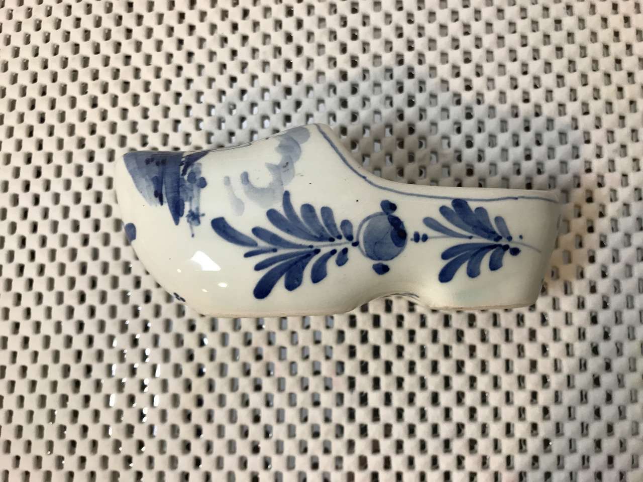Main image 10