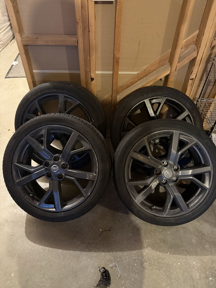 2014 Nissan Maxima 18" Gunmetal Gray Wheels & Tires - Set of 4