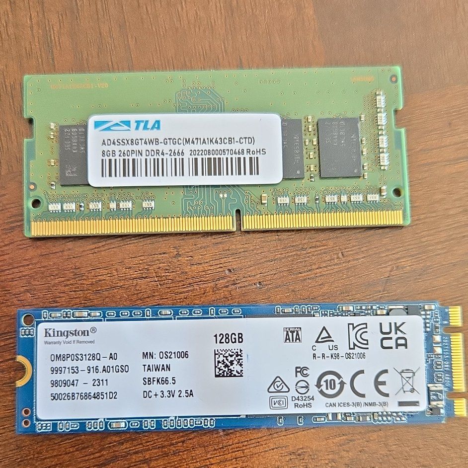 set of TLA 8GB DDR4-2666 SODIMM RAM Kingston 128GB SATA M.2 SSD
