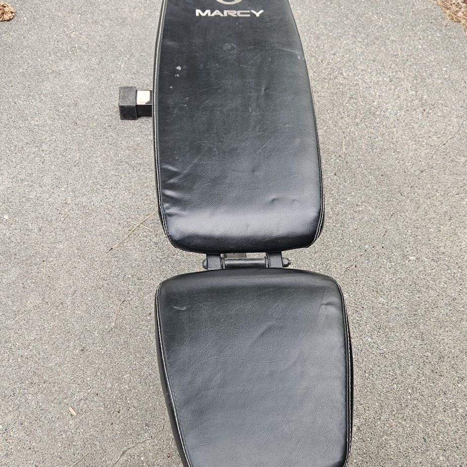 Adjustable incline bench