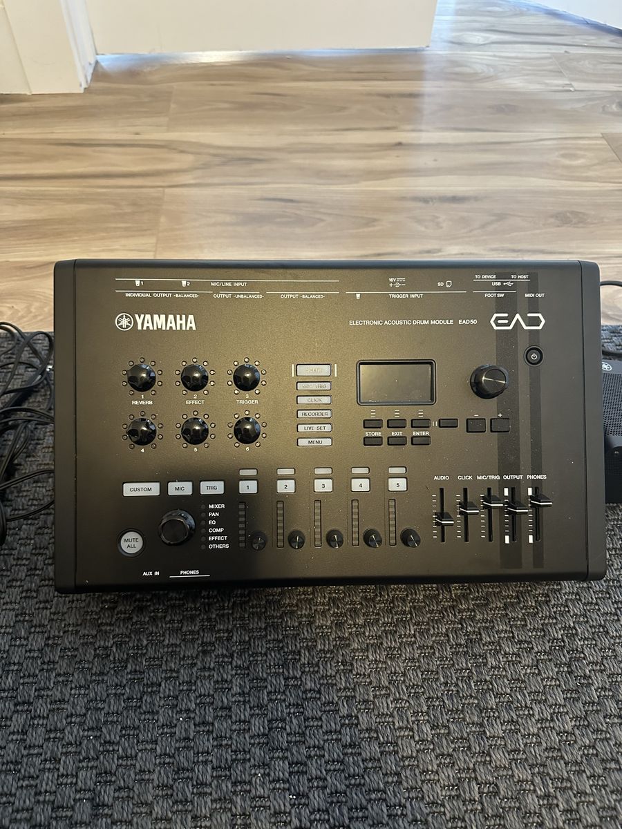 Yamaha EAD50 Electronic Acoustic Drum Module, microphone and necessary cables