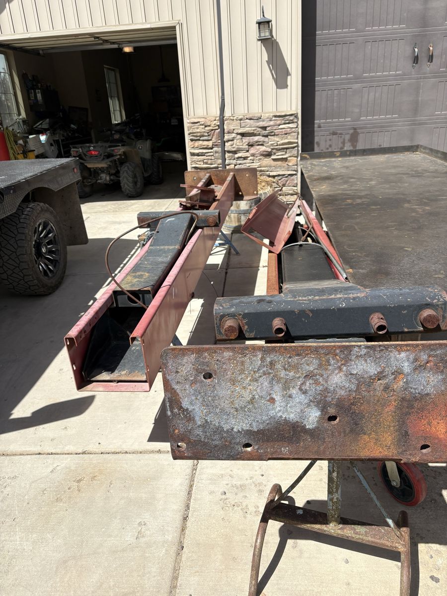 Amco 2-post Car Lift