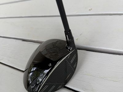 Taylormade Qi35 Black Custom Designer Series Drive