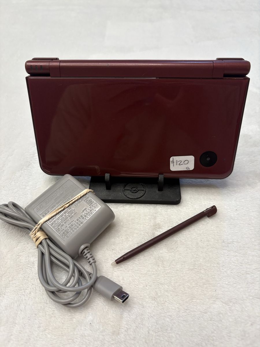 DSi XL Console - Maroon