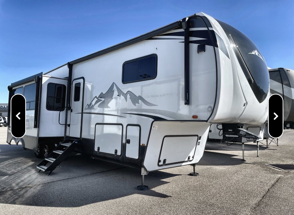 2023 East to West Ahara 378BH-OK