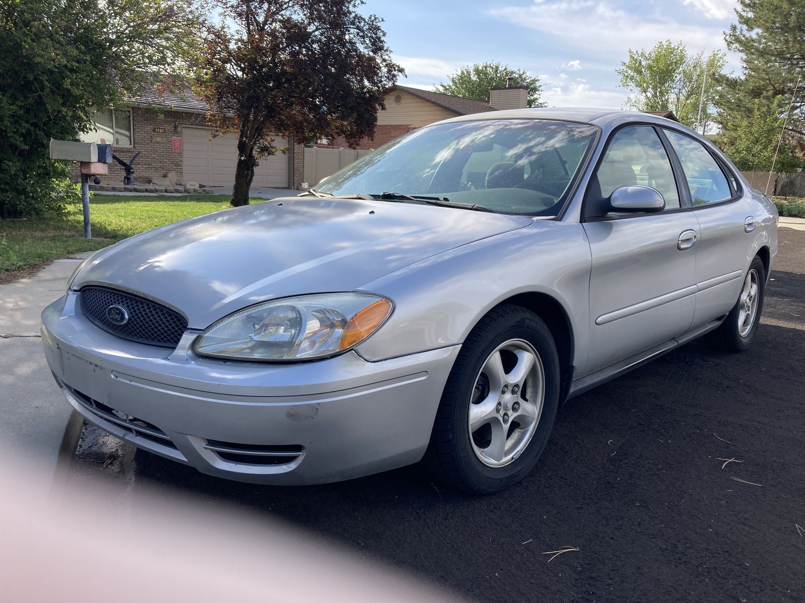 2003 Ford Taurus SE