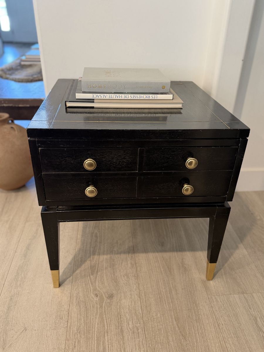 Vintage MCM Lane end table or nightstand