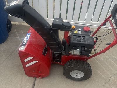 Troy-Bilt Storm 2620 Snowblower – 26” – 208cc