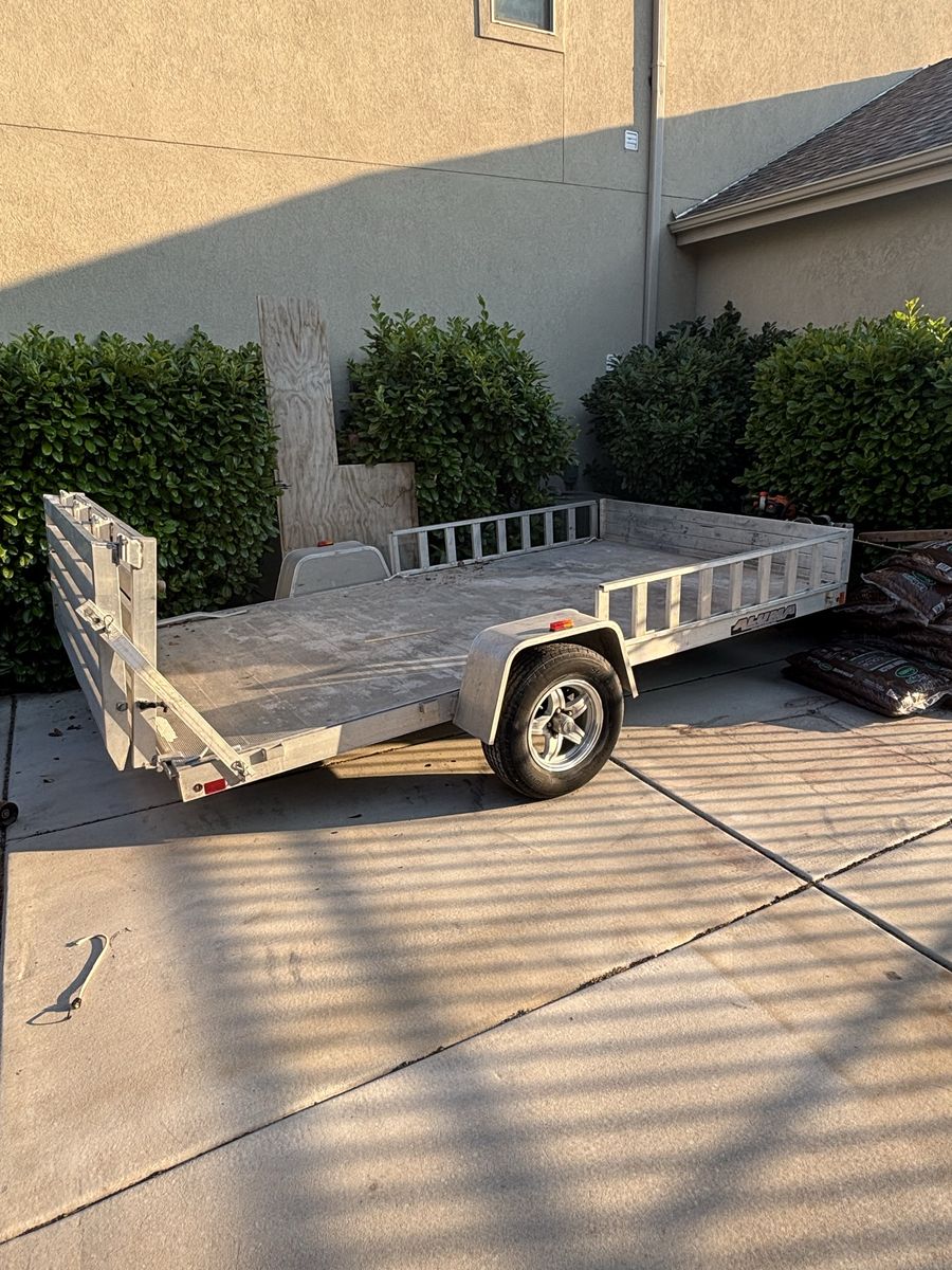 7x12 Aluminum Utility Trailer, Single Axle, Ramp Gate, Versatile Hauling