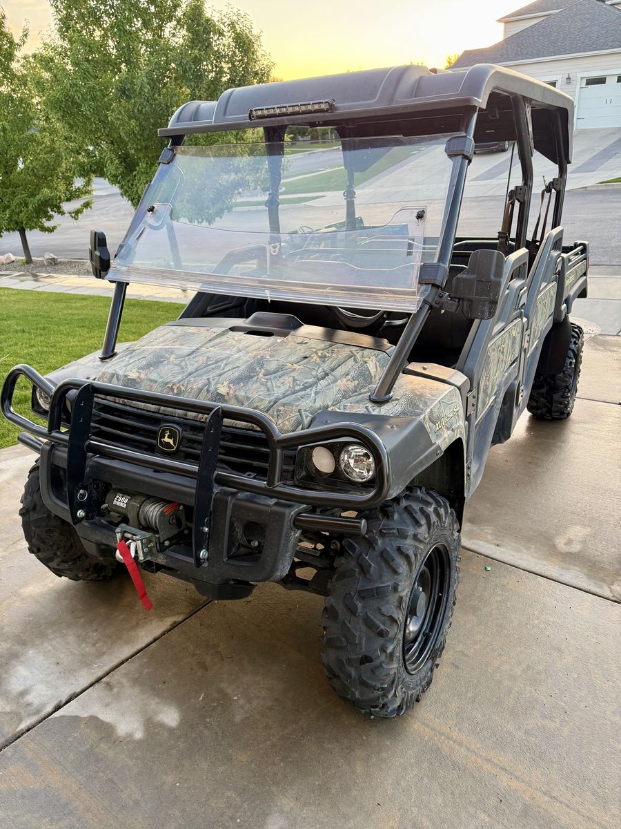2019 John Deere XUV 825M S4