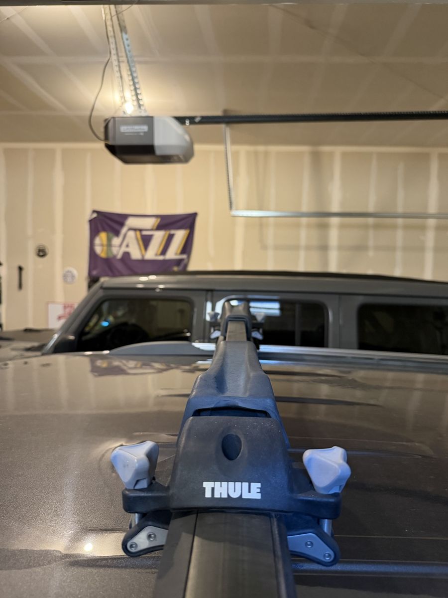 Thule Roof Rack for Vehicle - Used Condition For paddle board