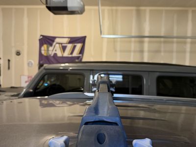Thule Roof Rack for Vehicle - Used Condition For paddle board