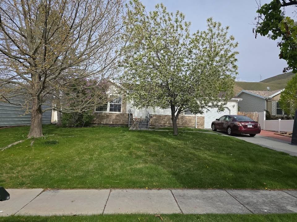 4 bedrooms 3 full Bathrooms , RV Parking , fully fenced yard in Tooele UT