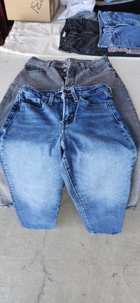 old navy High rise  loose secret smooth pockets