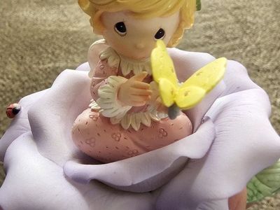 precious moments figurine