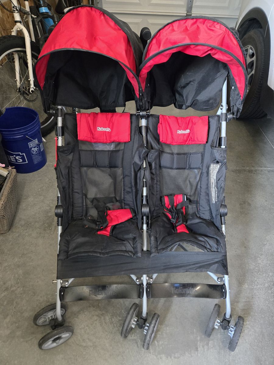 Double umbrella stroller