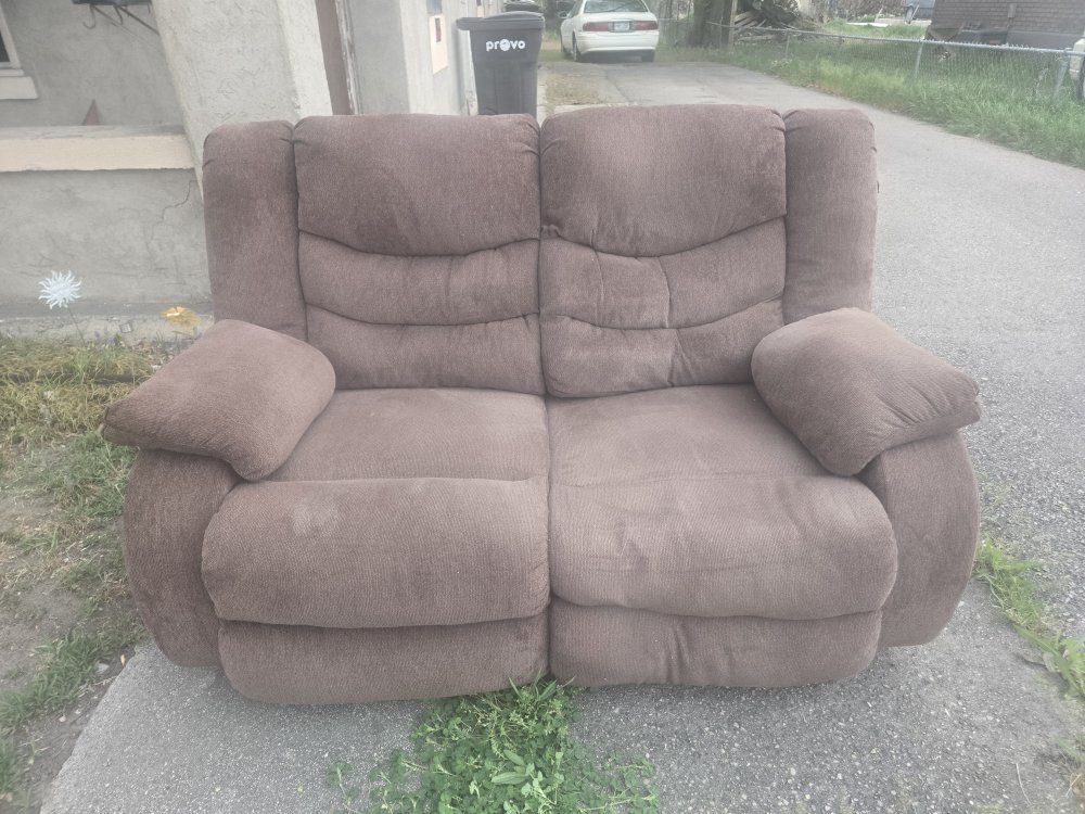 FREE loveseat recliner