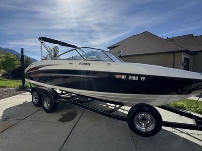 2005 Yamaha SX230 Jet Boat