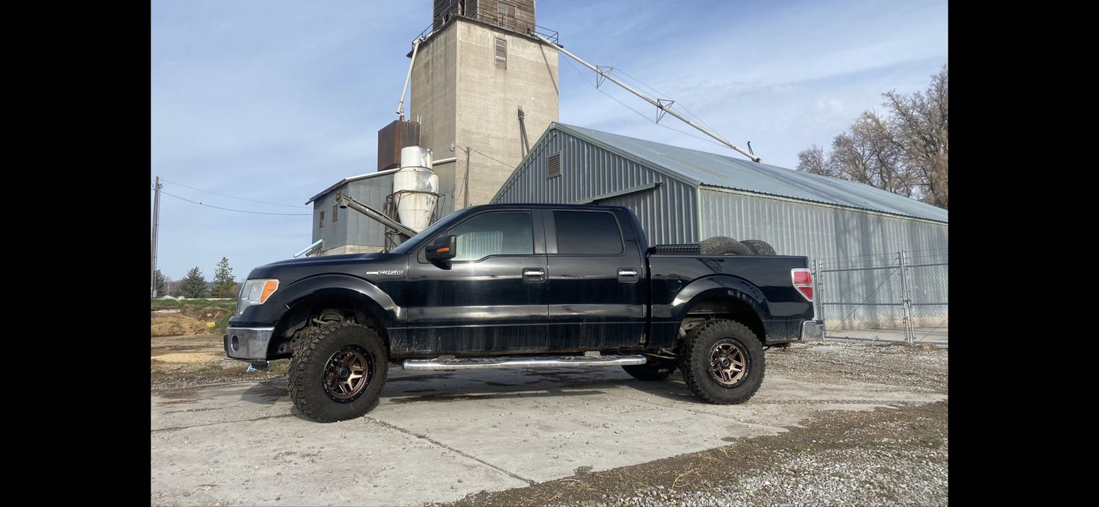 2009 FORD F150 XLT