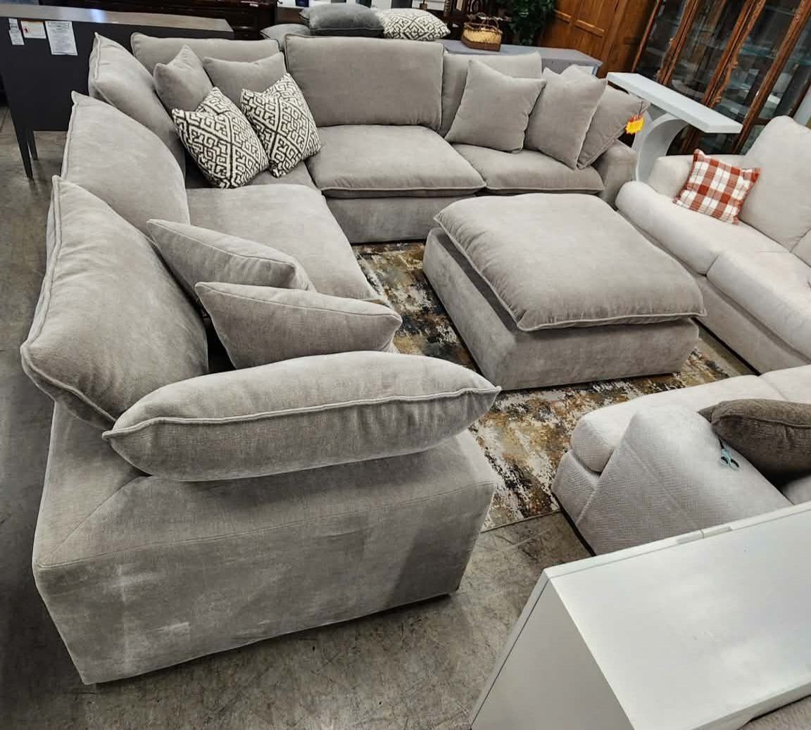 ️ XL 6-piece Modular Sereen Cloud Sectional️