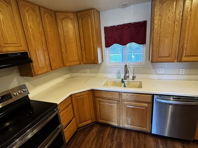 Full Set Of Kitchen Cabinets