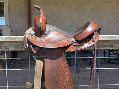 Circle Y Barrel Saddle