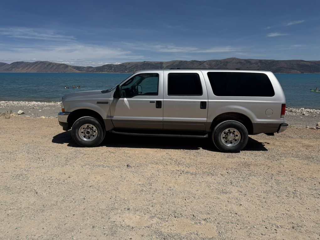 2004 Ford Excursion XLT