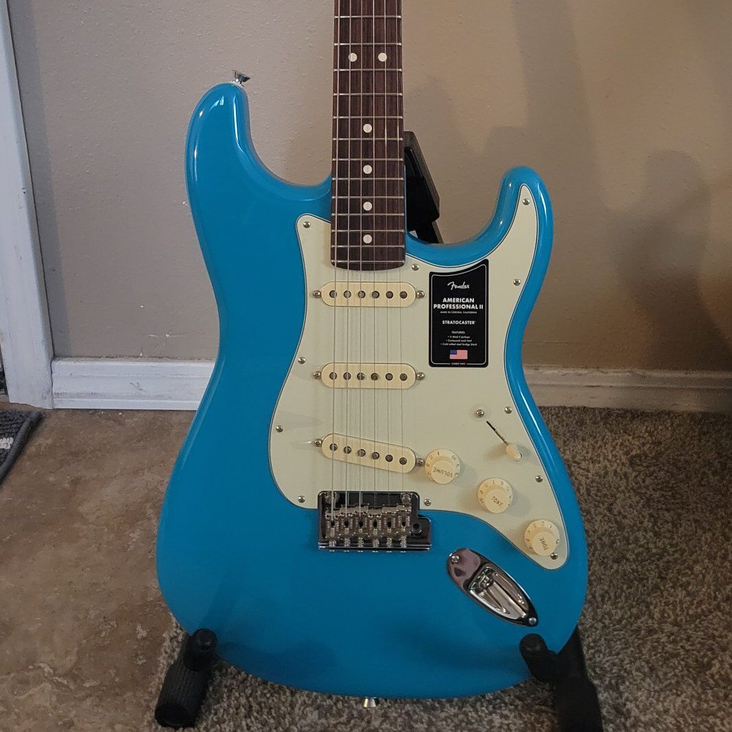 Fender 70th Annv Stratocaster American Pro 2