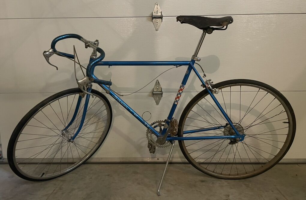 Vintage 1972 Schwinn Varsity Bike