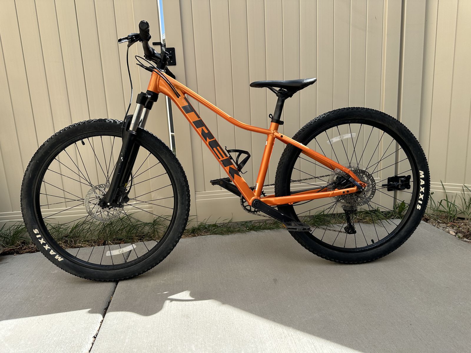 Trek Marlin 6 bike.