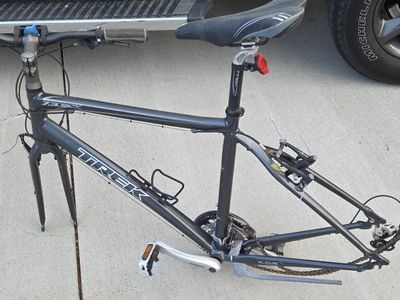 Trex 7.3 FX Bike Frame & components