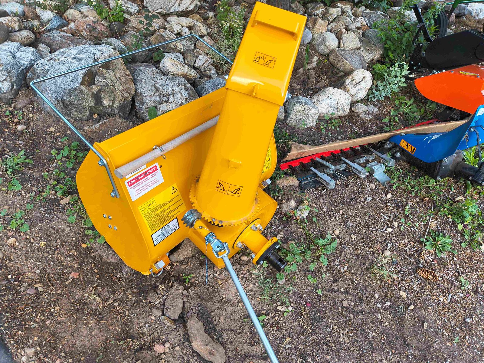 Main image 2