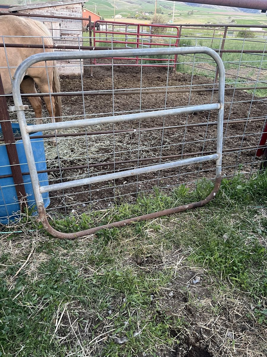 Heavy Duty 5’ x 4’ Gate