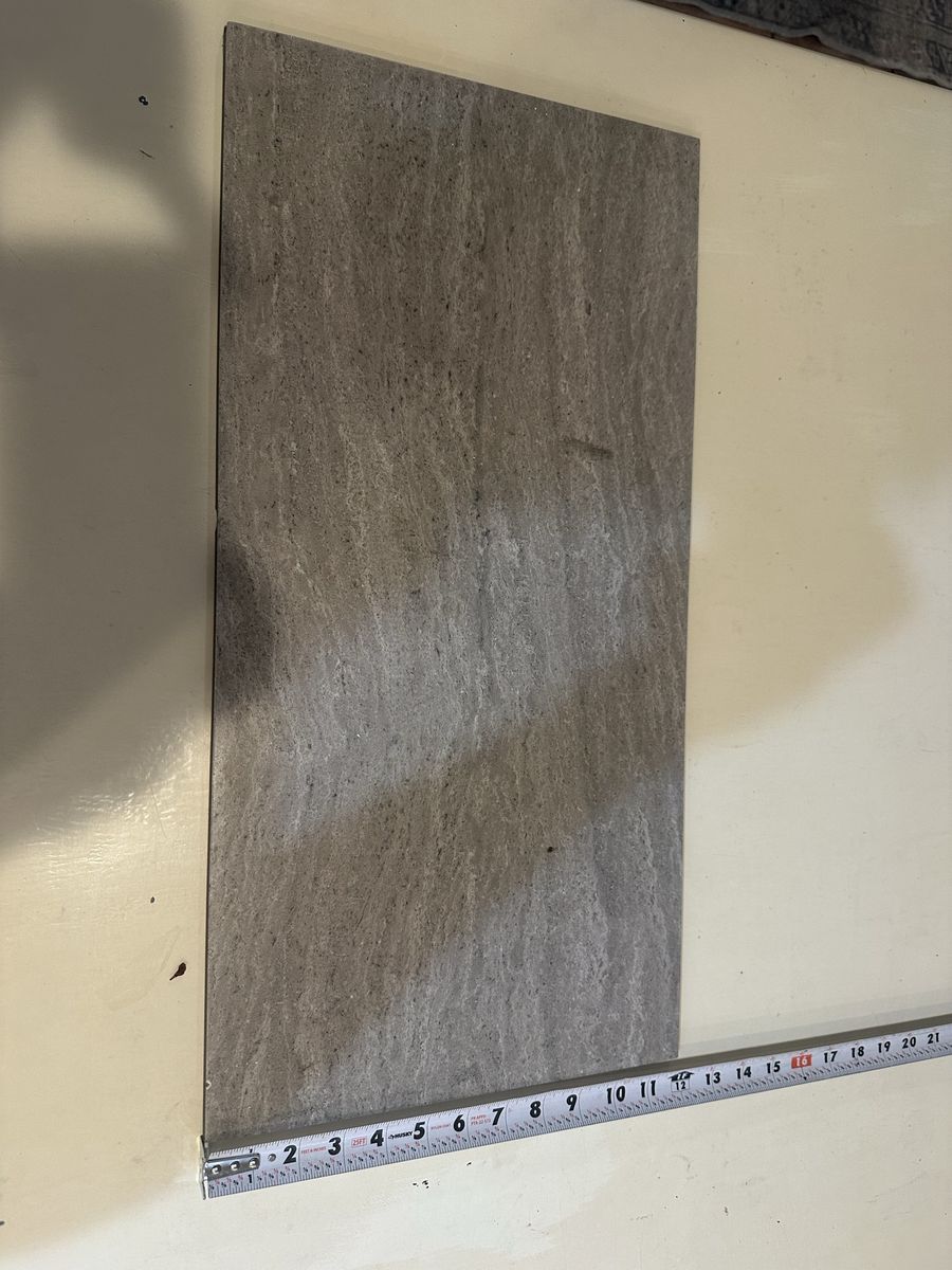 Main image 3