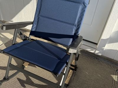 Members mark Rocker Collapsible Chair - Navy Blue, Padded, Portable