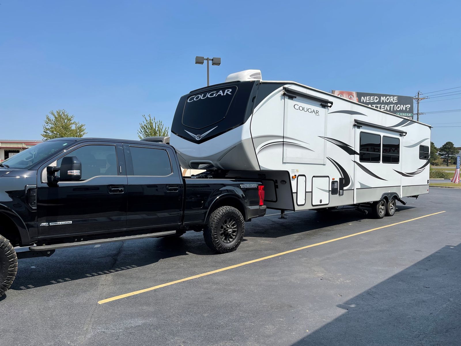 2021 Keystone Cougar 364BHL 5th Wheel - 2 Bedroom, 1-1/2 Bath with Loft