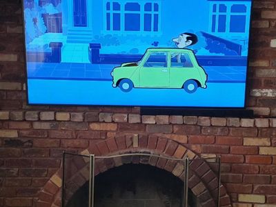 75" Samsung Smart TV with Remote