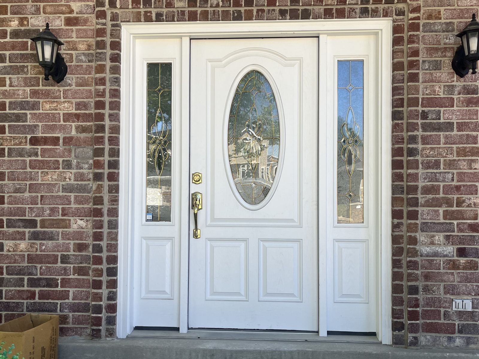 Front Door With 2 Sidelites 82x67 9/16