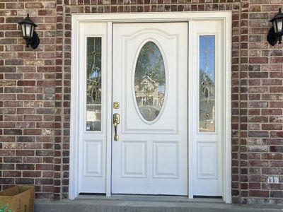 Front Door With 2 Sidelites 82x67 9/16