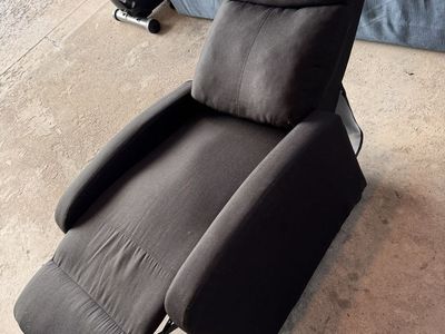 Black Fabric Recliner Chair - Comfortable & Compact