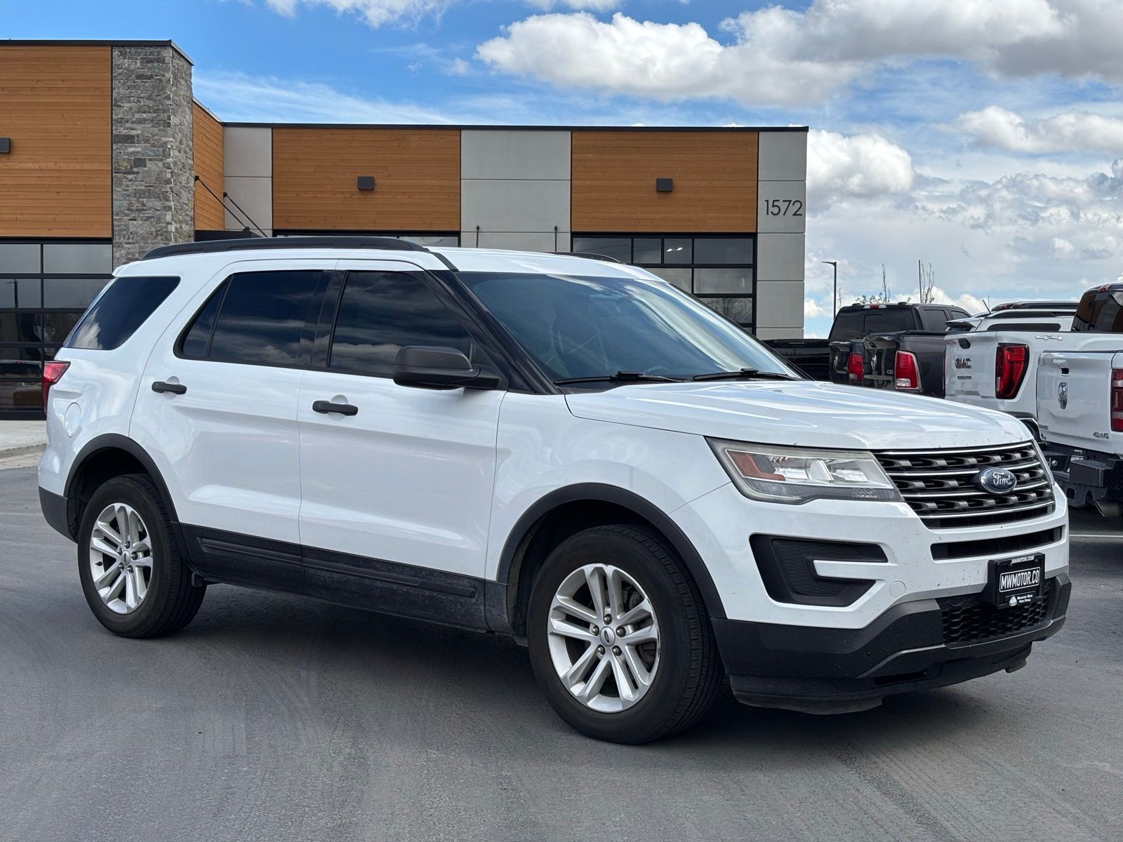 2017 Ford Explorer Base