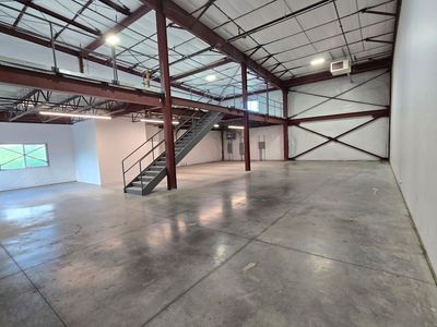 Commercial/Light Industrial-Flex Space for Rent