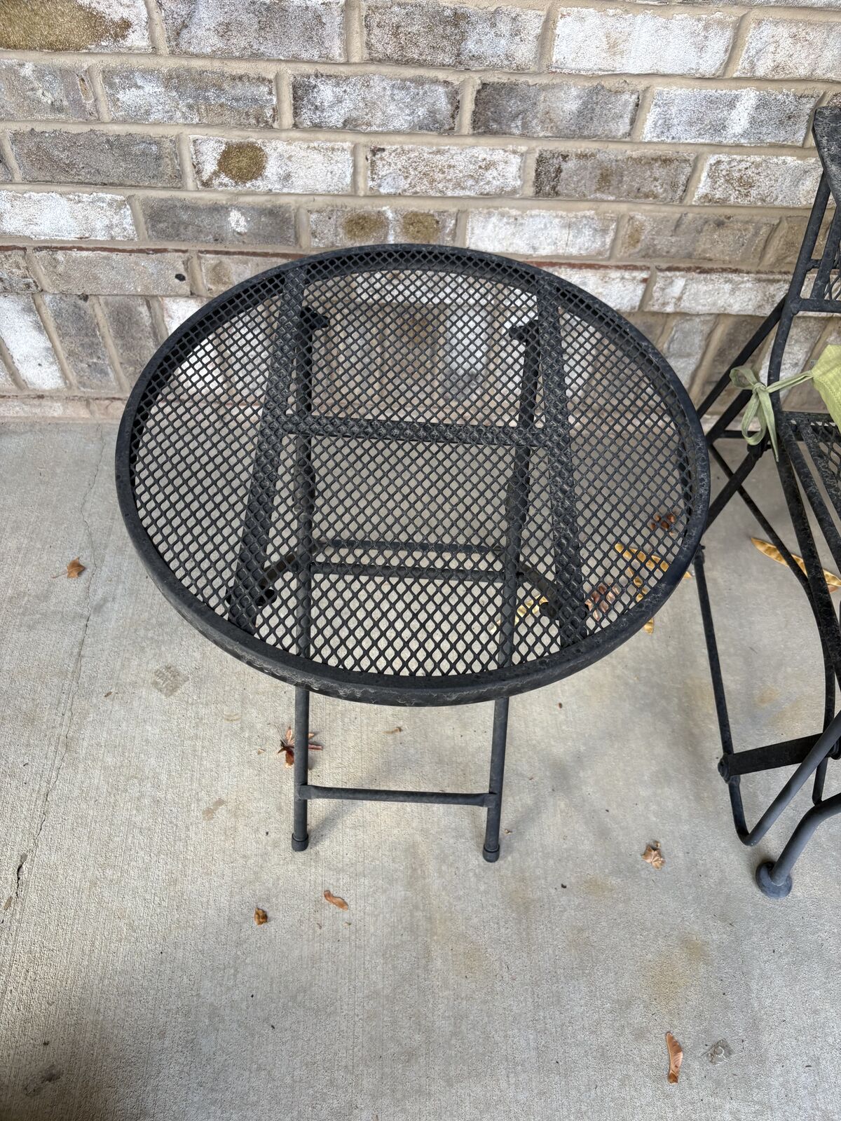 20” round metal mesh tabletop side table $60 cash/venmo in Draper